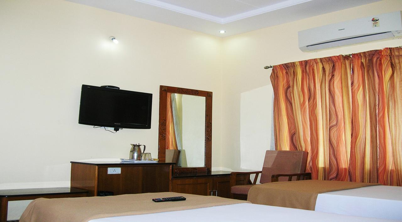 Athidhi Residency Hotel Tirupati Exterior foto